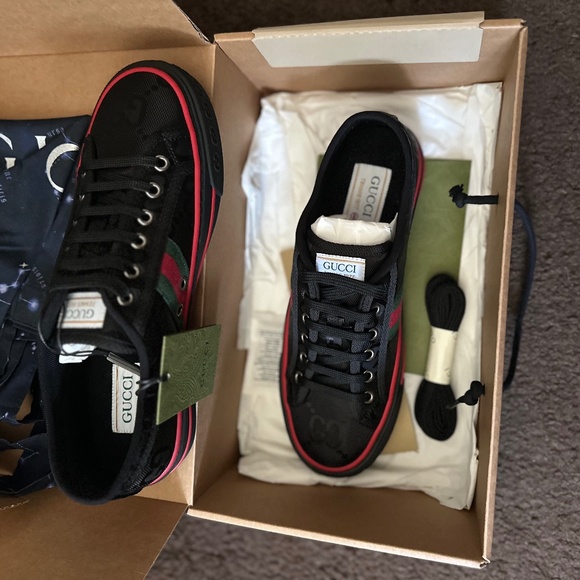 Gucci Sneaker - Picture 1 of 9